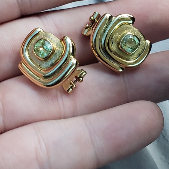 Rare 18kt Gold and Peridot Bruno Guidi Earrings - Picture 1 of 8